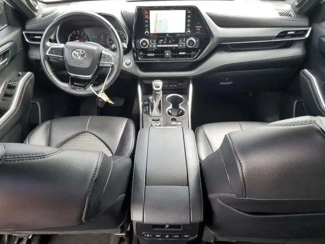 2021 TOYOTA HIGHLANDER XSE  
