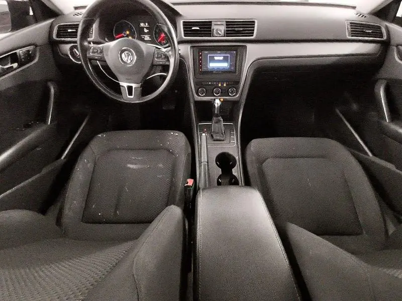 2013 VOLKSWAGEN PASSAT S  