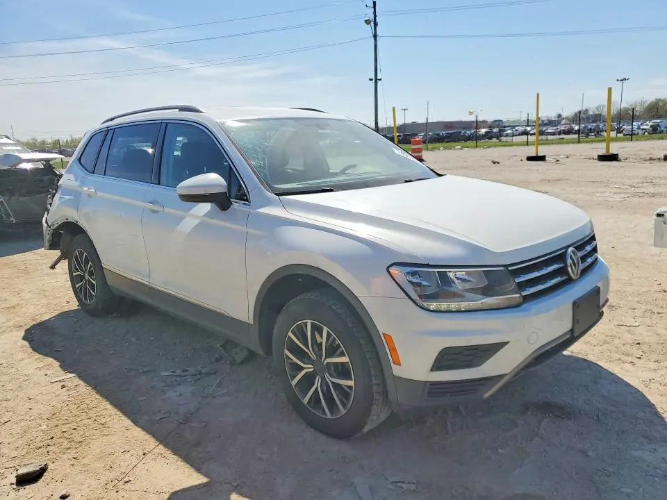 2020 VOLKSWAGEN TIGUAN SE  