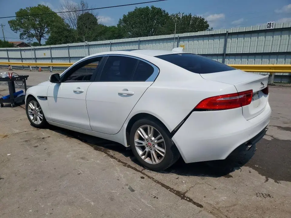 2018 JAGUAR XE PREMIUM  