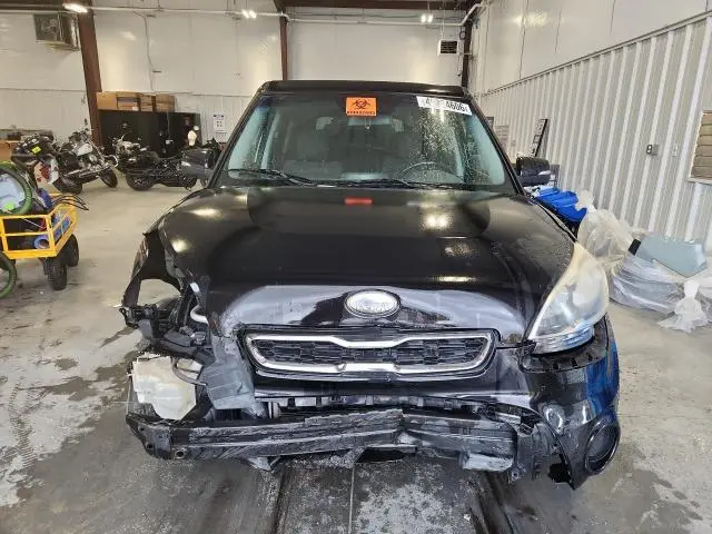 2013 KIA SOUL +  