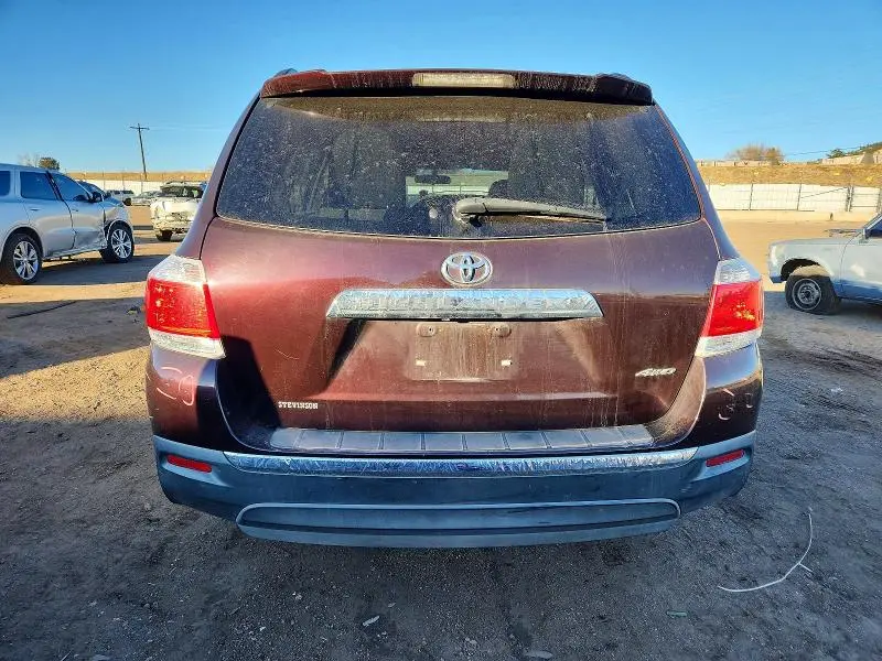 2011 TOYOTA HIGHLANDER BASE  