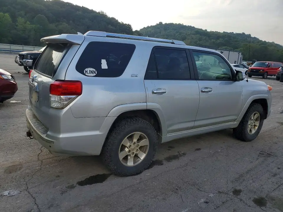 2012 TOYOTA 4RUNNER SR5  
