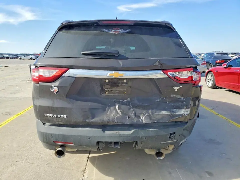 2018 CHEVROLET TRAVERSE LT  