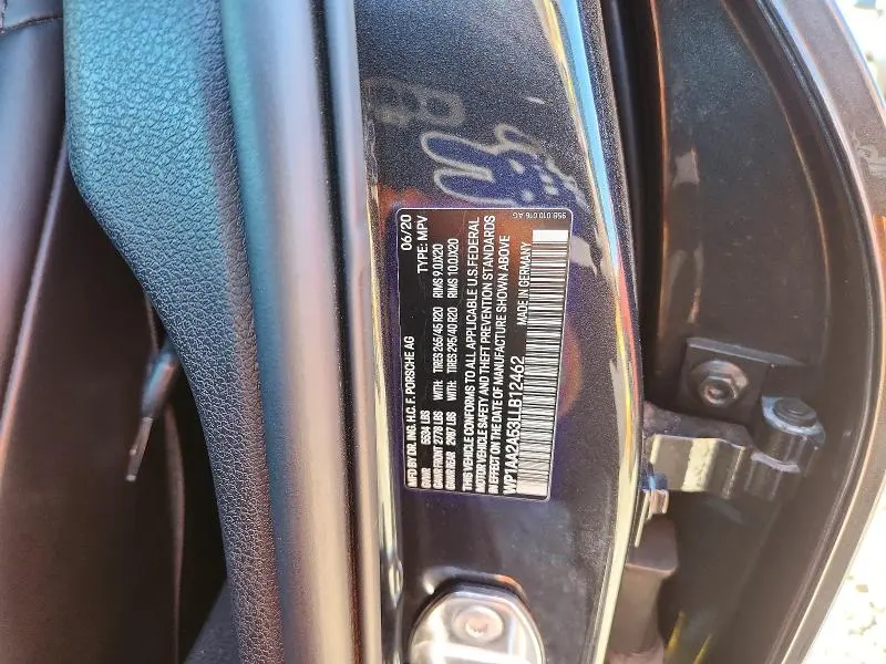 2020 PORSCHE MACAN   
