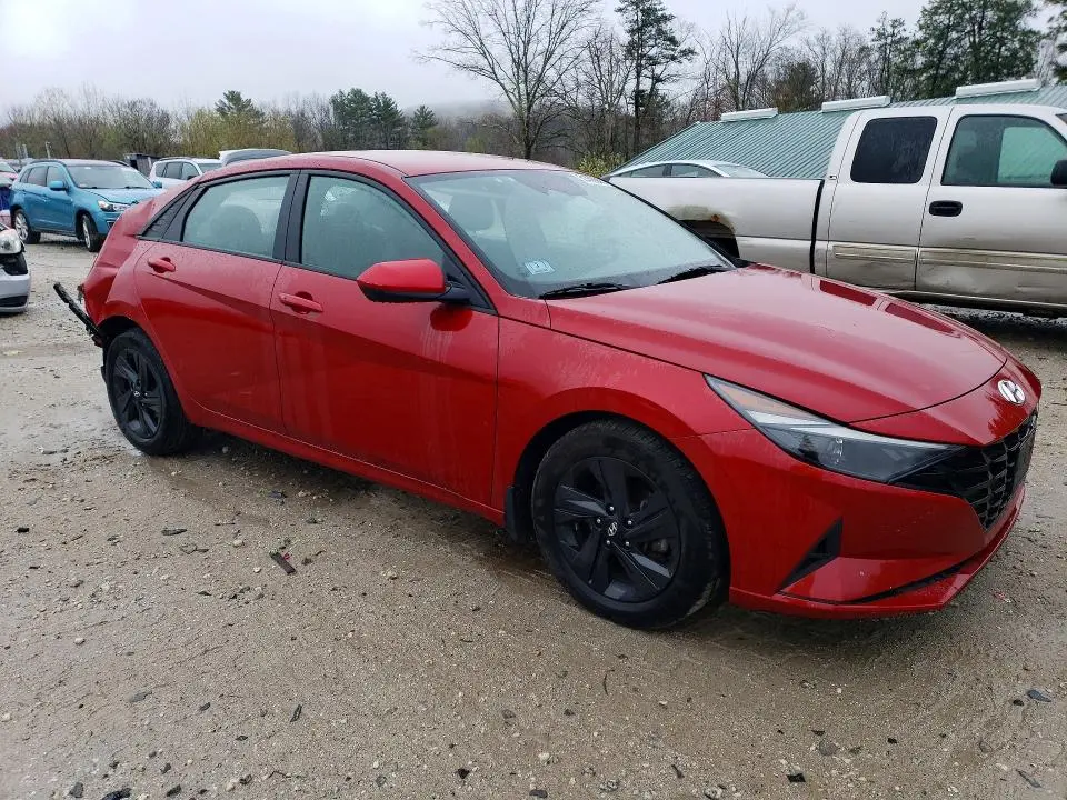 2022 HYUNDAI ELANTRA SEL  