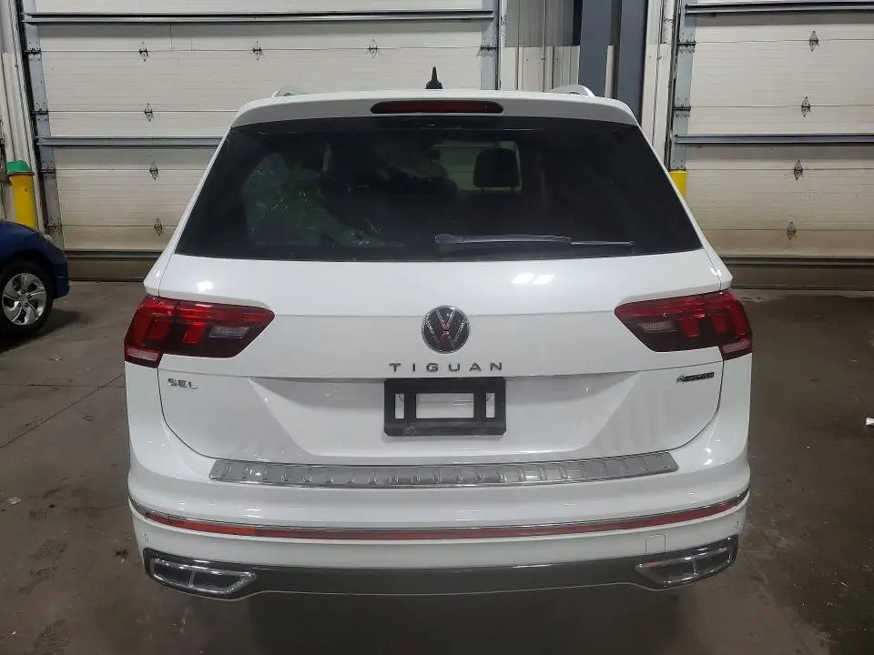 2022 VOLKSWAGEN TIGUAN SEL R-LINE  