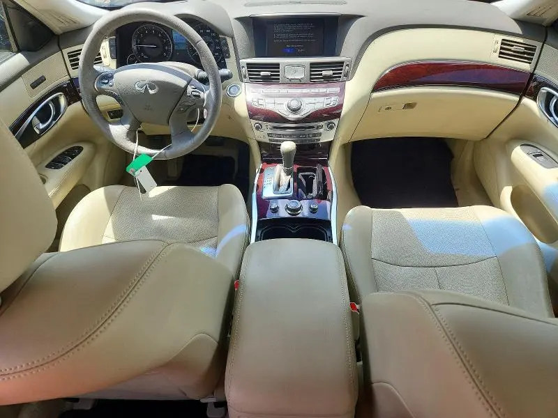 2019 INFINITI Q70 3.7 LUXE  