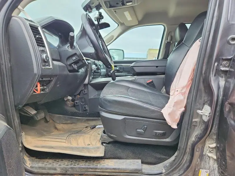 2015 RAM 1500 SPORT  