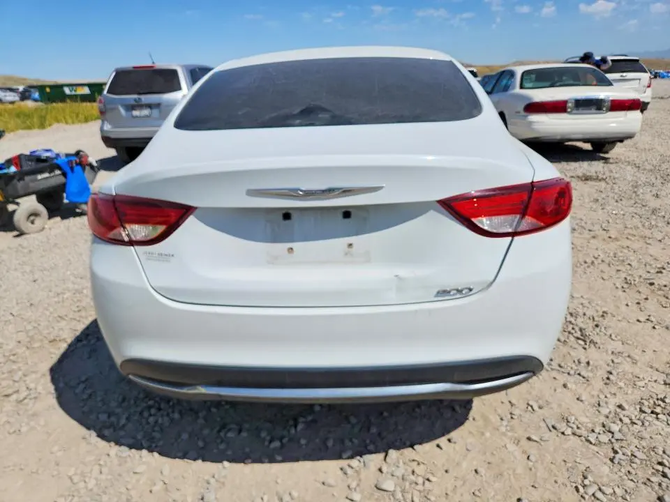 2015 CHRYSLER 200 LIMITED  