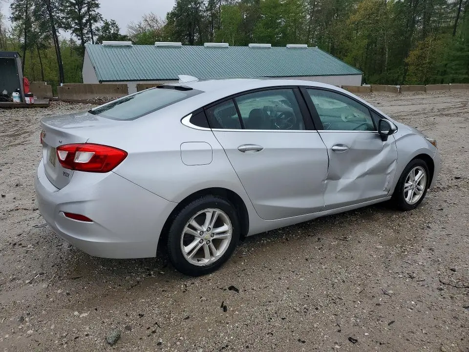 2016 CHEVROLET CRUZE LT  