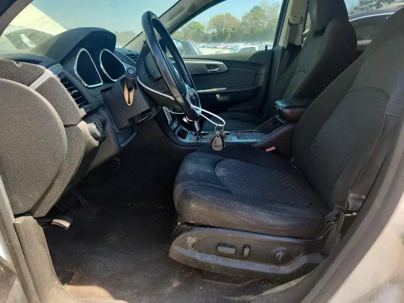 2012 CHEVROLET TRAVERSE LT  