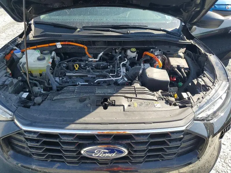 2025 FORD ESCAPE ST LINE  