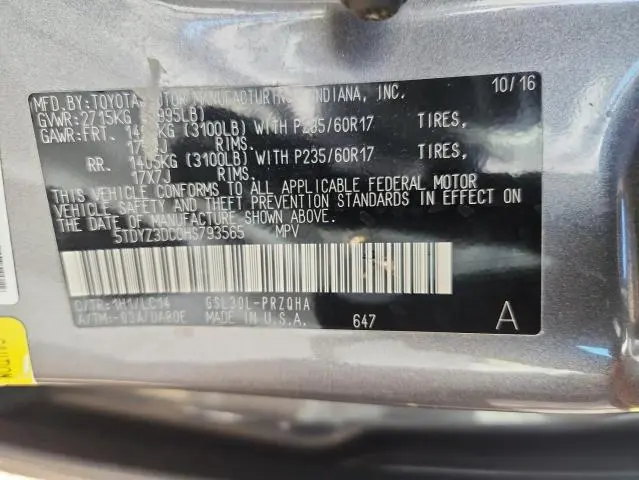 2017 TOYOTA SIENNA XLE  