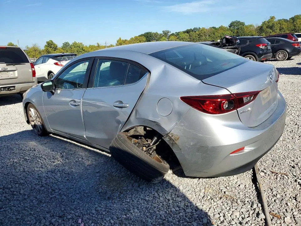 2017 MAZDA 3 TOURING  