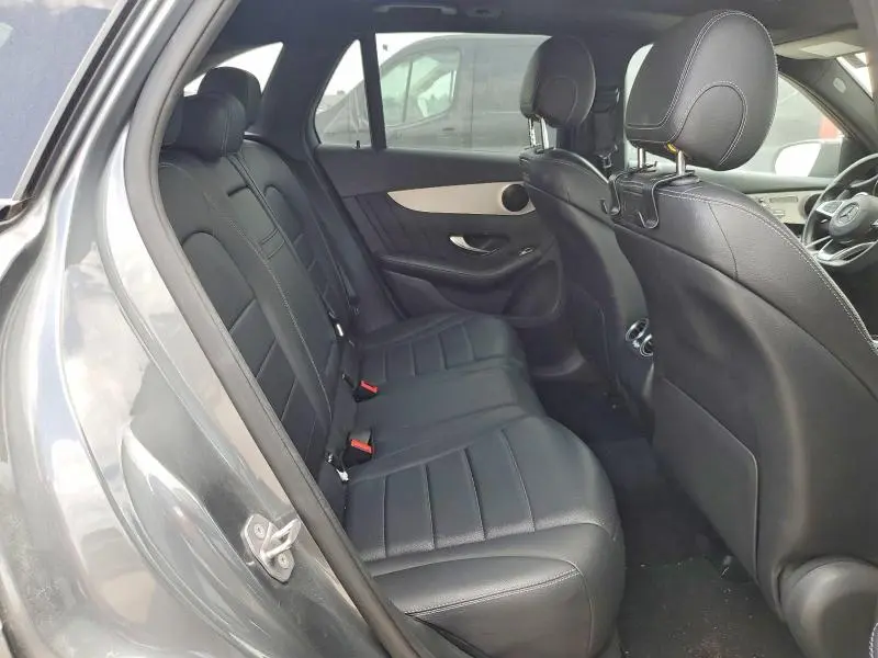 2019 MERCEDES-BENZ GLC 300  