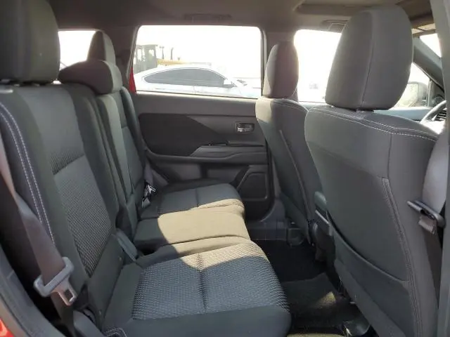 2018 MITSUBISHI OUTLANDER SE  