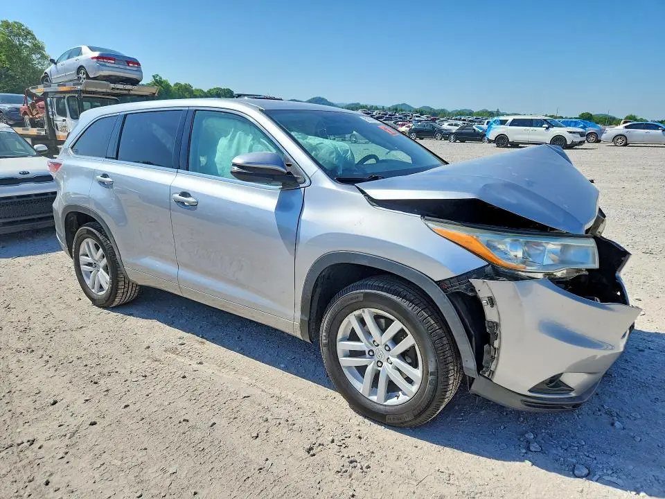 2014 TOYOTA HIGHLANDER LE  