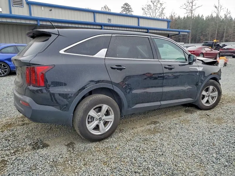 2022 KIA SORENTO LX  