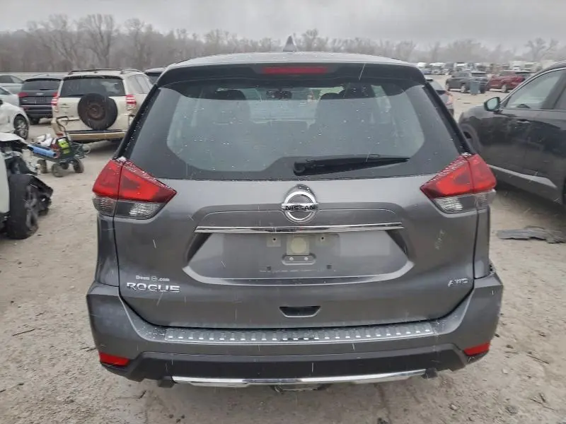 2018 NISSAN ROGUE S  