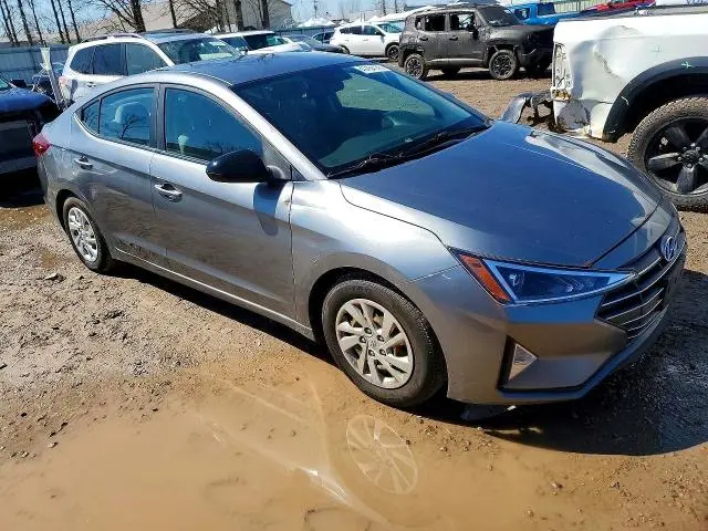2019 HYUNDAI ELANTRA SE  