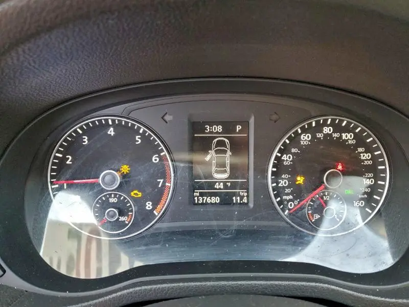 2015 VOLKSWAGEN PASSAT SE  