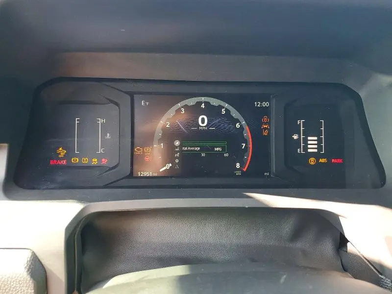 2024 TOYOTA TACOMA SR  