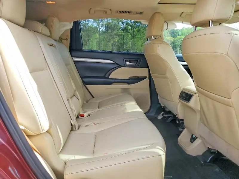 2016 TOYOTA HIGHLANDER XLE  