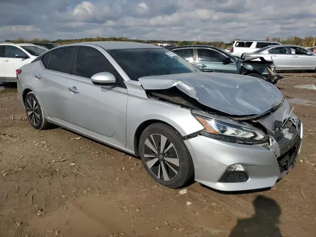 2022 NISSAN ALTIMA SV  