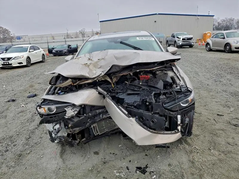 2023 MAZDA 3 PREFERRED  