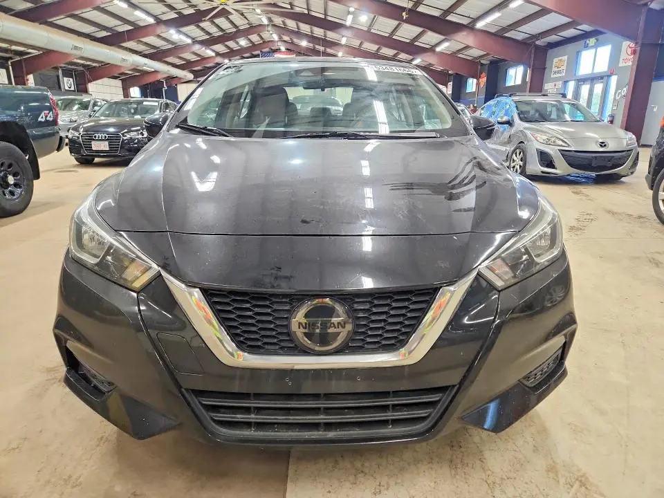 2020 NISSAN VERSA SV  