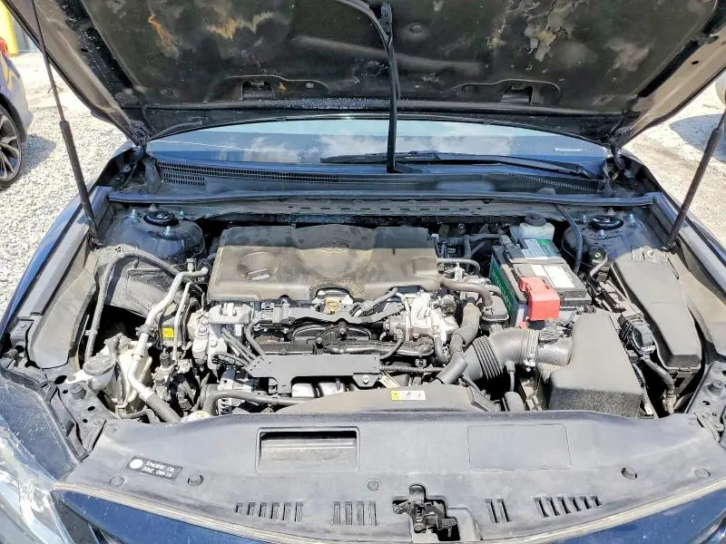 2019 TOYOTA CAMRY SE  