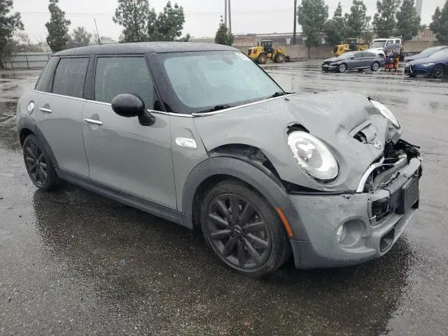 2017 MINI COOPER S  