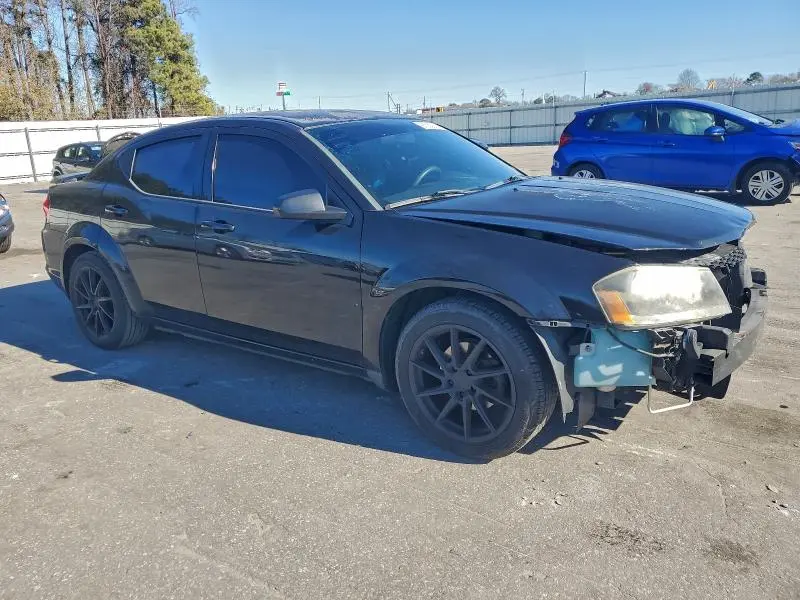 2014 DODGE AVENGER SE  