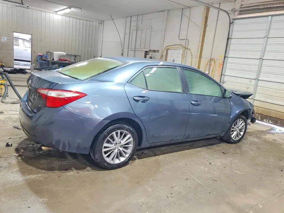 2015 TOYOTA COROLLA LE PLUS  