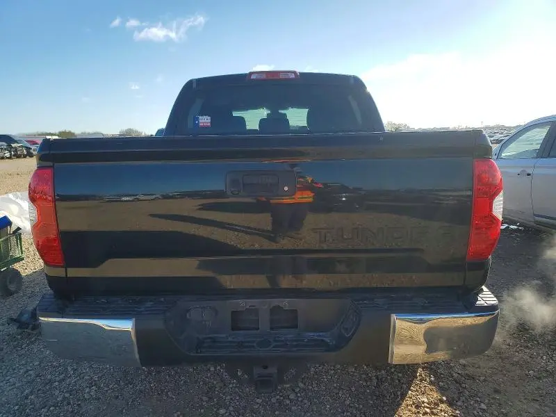 2015 TOYOTA TUNDRA CREWMAX SR5  