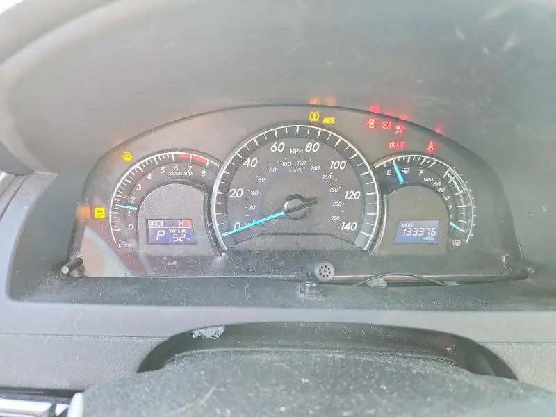 2012 TOYOTA CAMRY XLE  