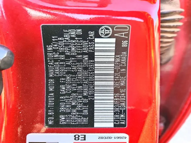 2011 TOYOTA COROLLA LE  