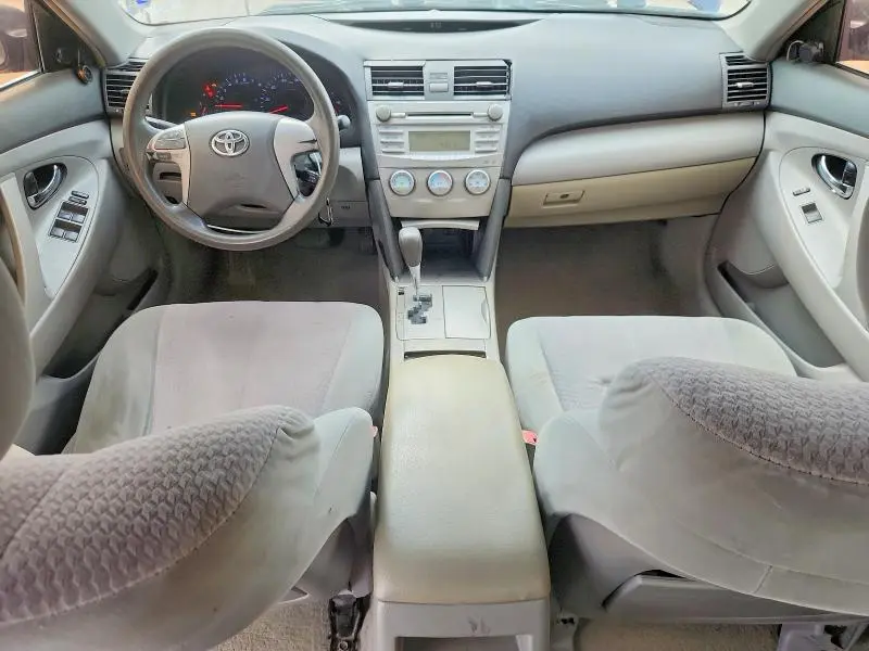 2010 TOYOTA CAMRY LE  