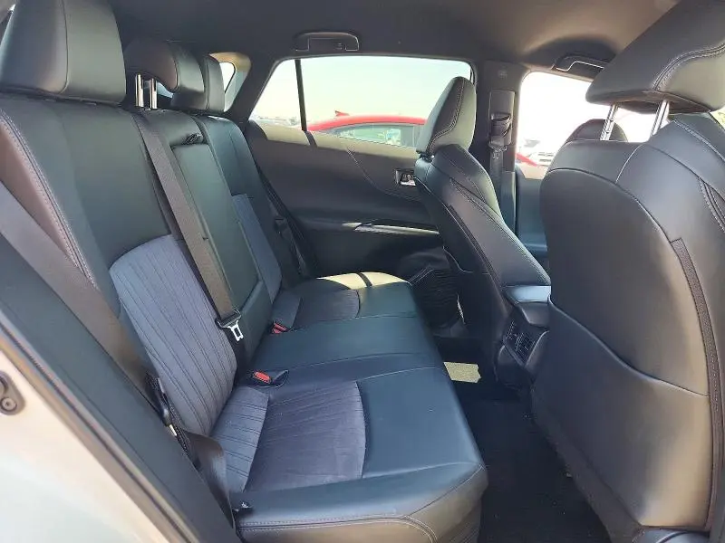 2021 TOYOTA VENZA XLE  