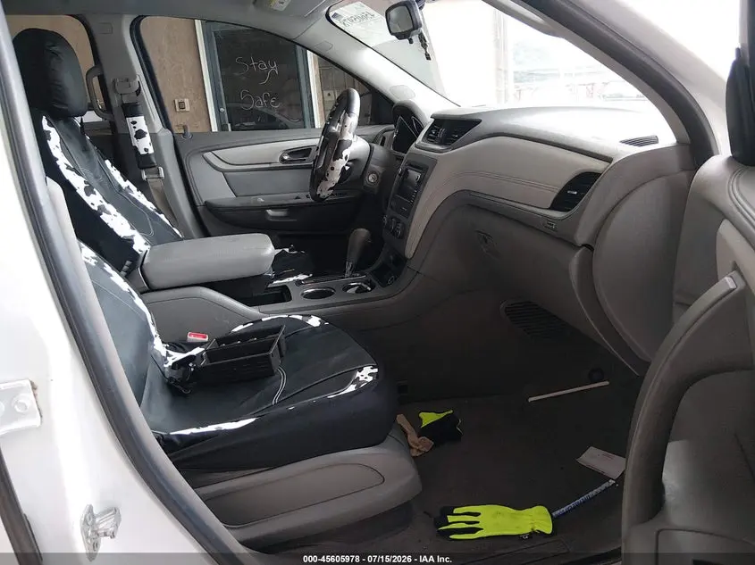 2016 CHEVROLET TRAVERSE LS