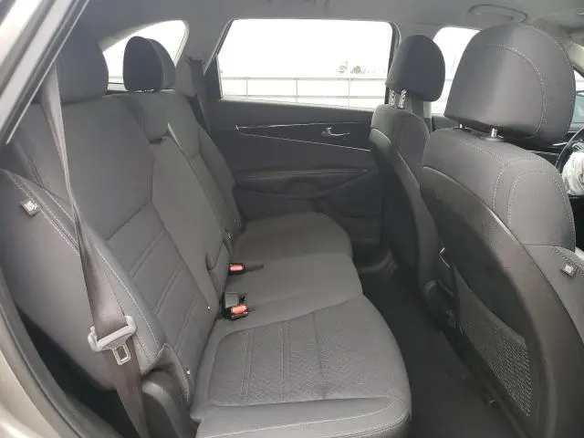 2017 KIA SORENTO LX