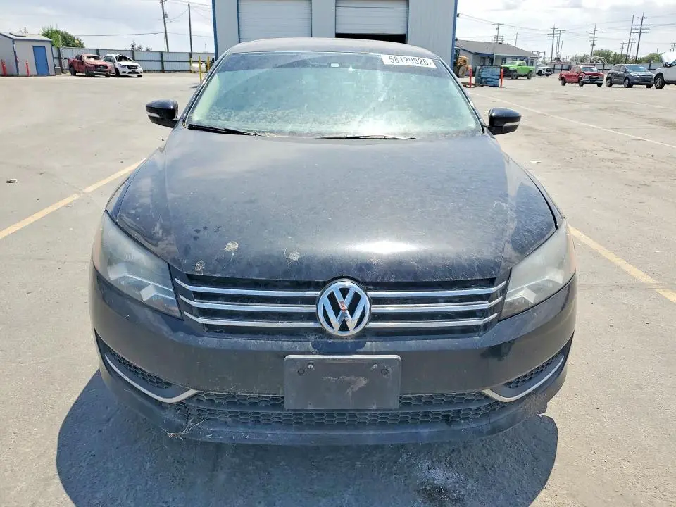 2013 VOLKSWAGEN PASSAT SE  
