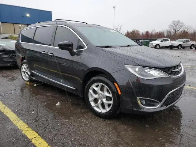 2017 CHRYSLER PACIFICA TOURING L  