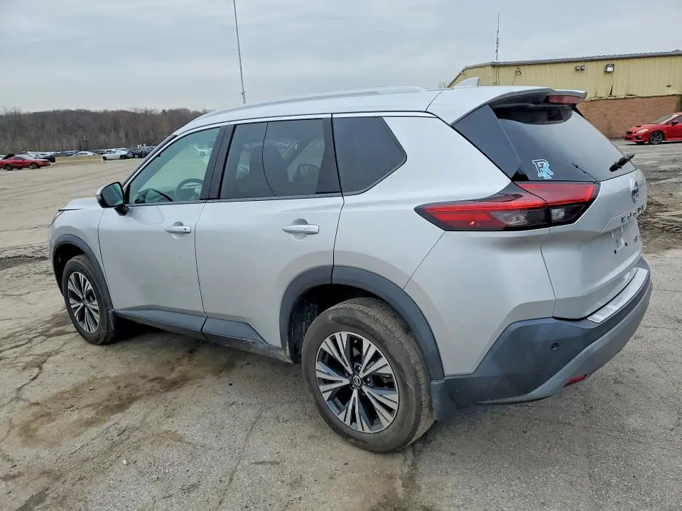 2021 NISSAN ROGUE SV  