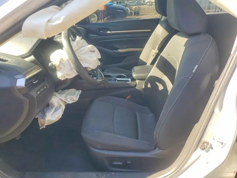 2023 NISSAN ALTIMA SV  