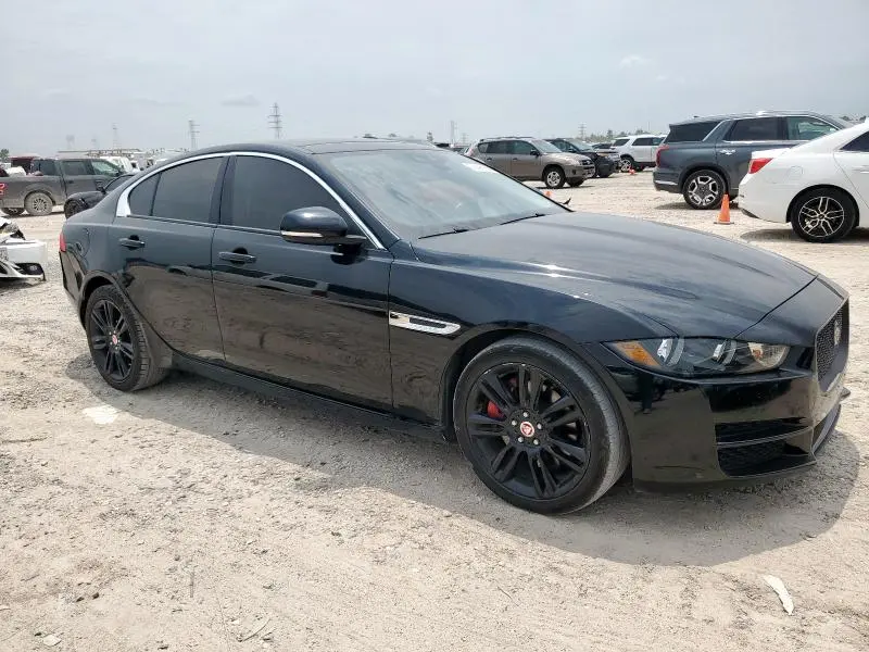 2019 JAGUAR XE   