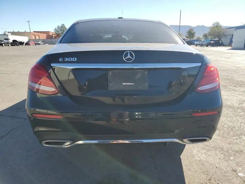 2017 MERCEDES-BENZ E 300  