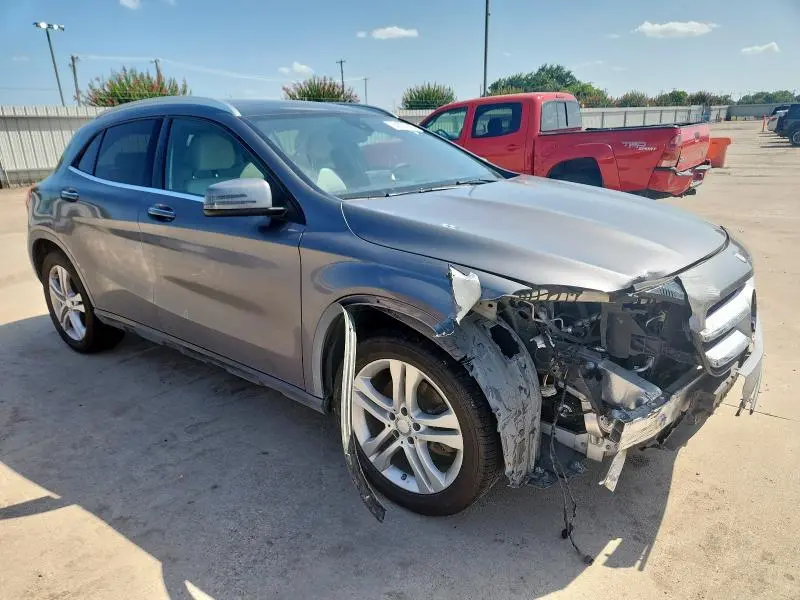 2017 MERCEDES-BENZ GLA 250 4MATIC  