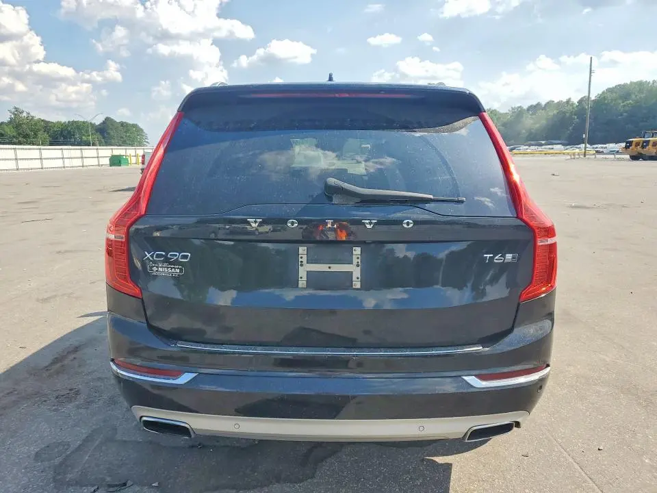 2018 VOLVO XC90 T6  